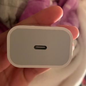 iPhone 20W iPhone charger